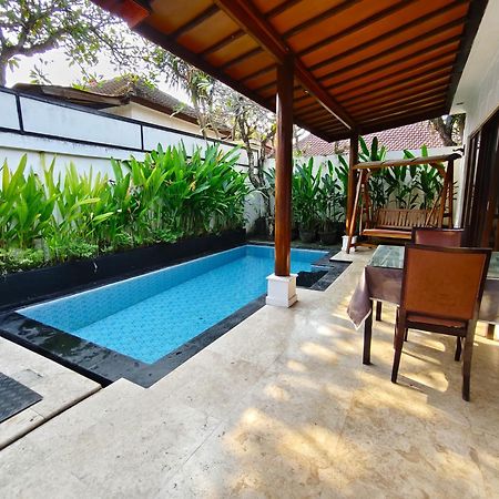 Private Pool Villas Kuta  Bagian luar foto