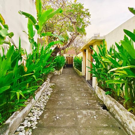 Private Pool Villas Kuta  Bagian luar foto