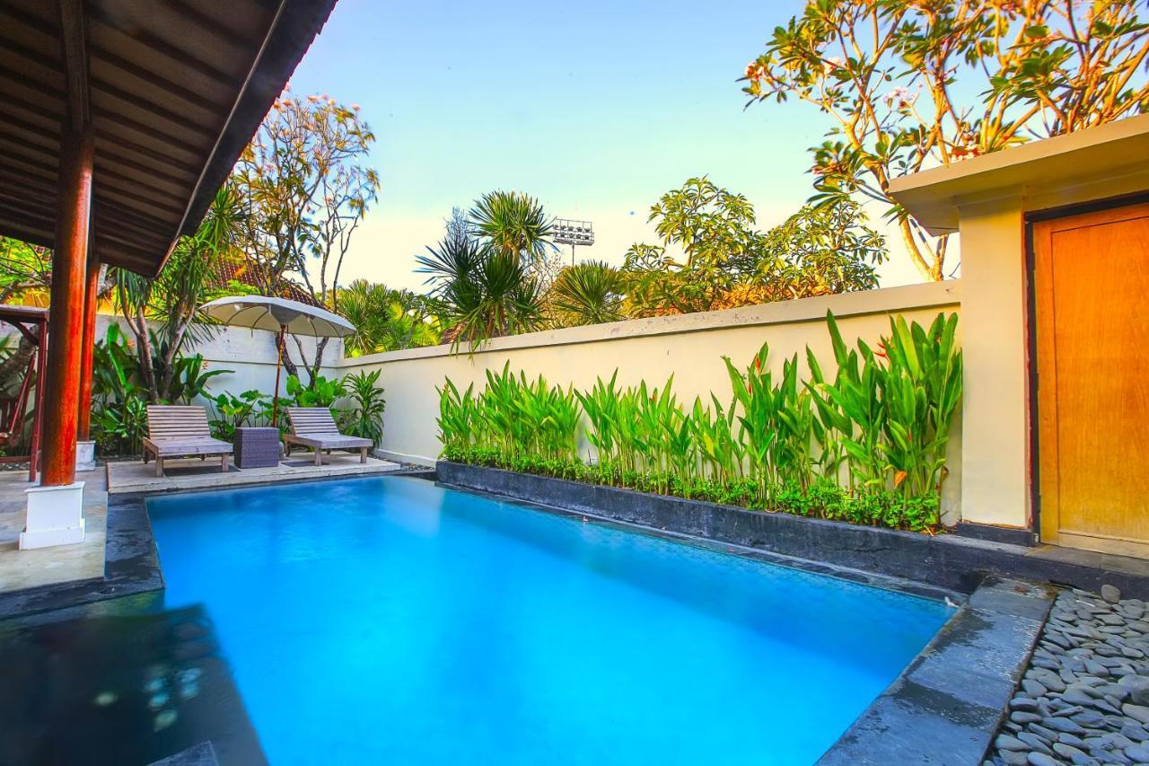 Private Pool Villas Kuta  Bagian luar foto