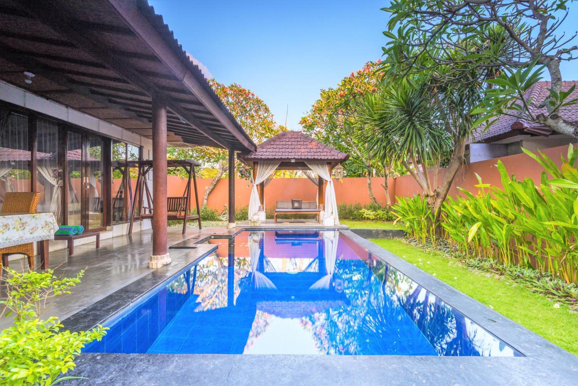 Private Pool Villas Kuta  Bagian luar foto