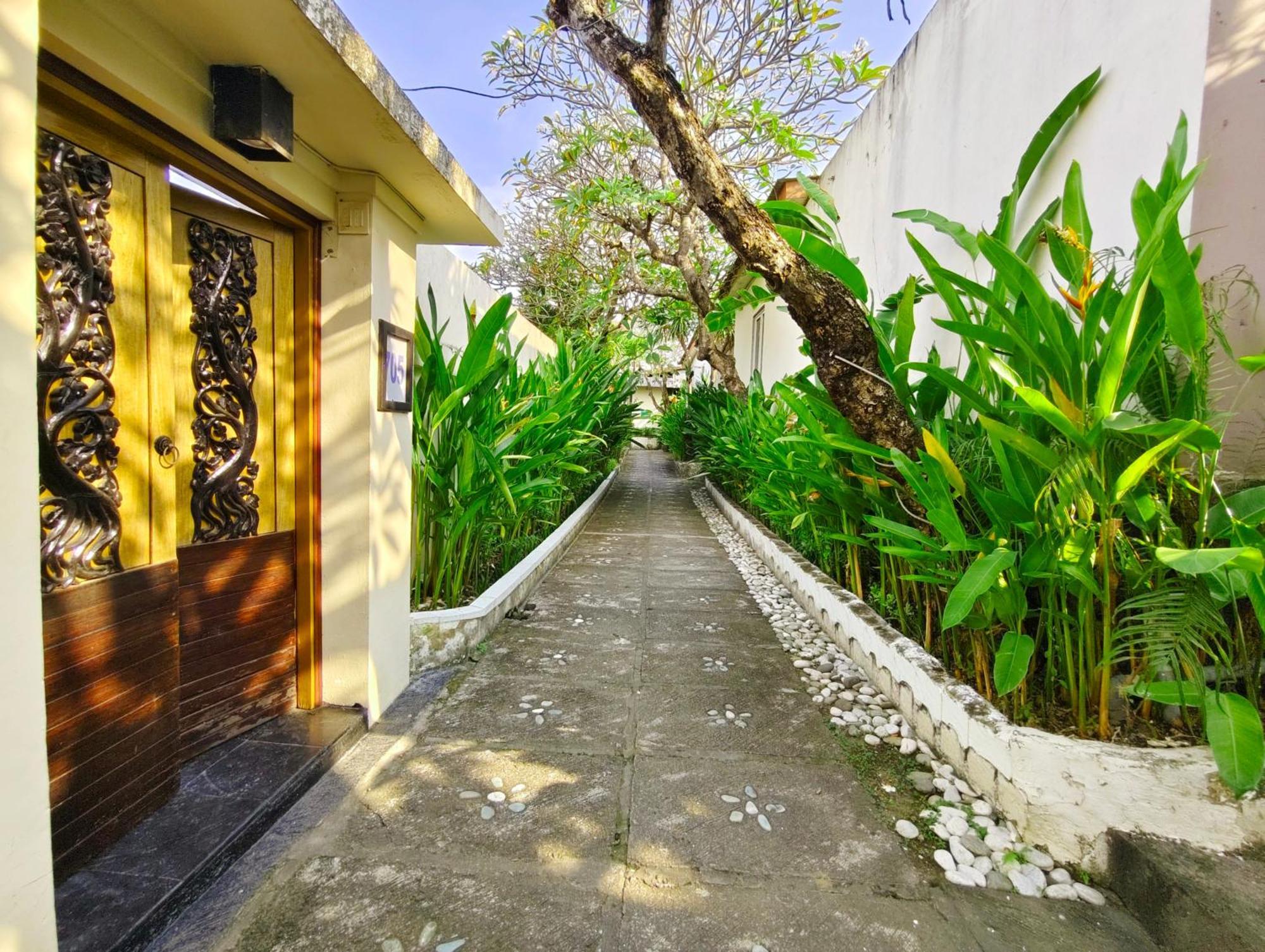 Private Pool Villas Kuta  Bagian luar foto