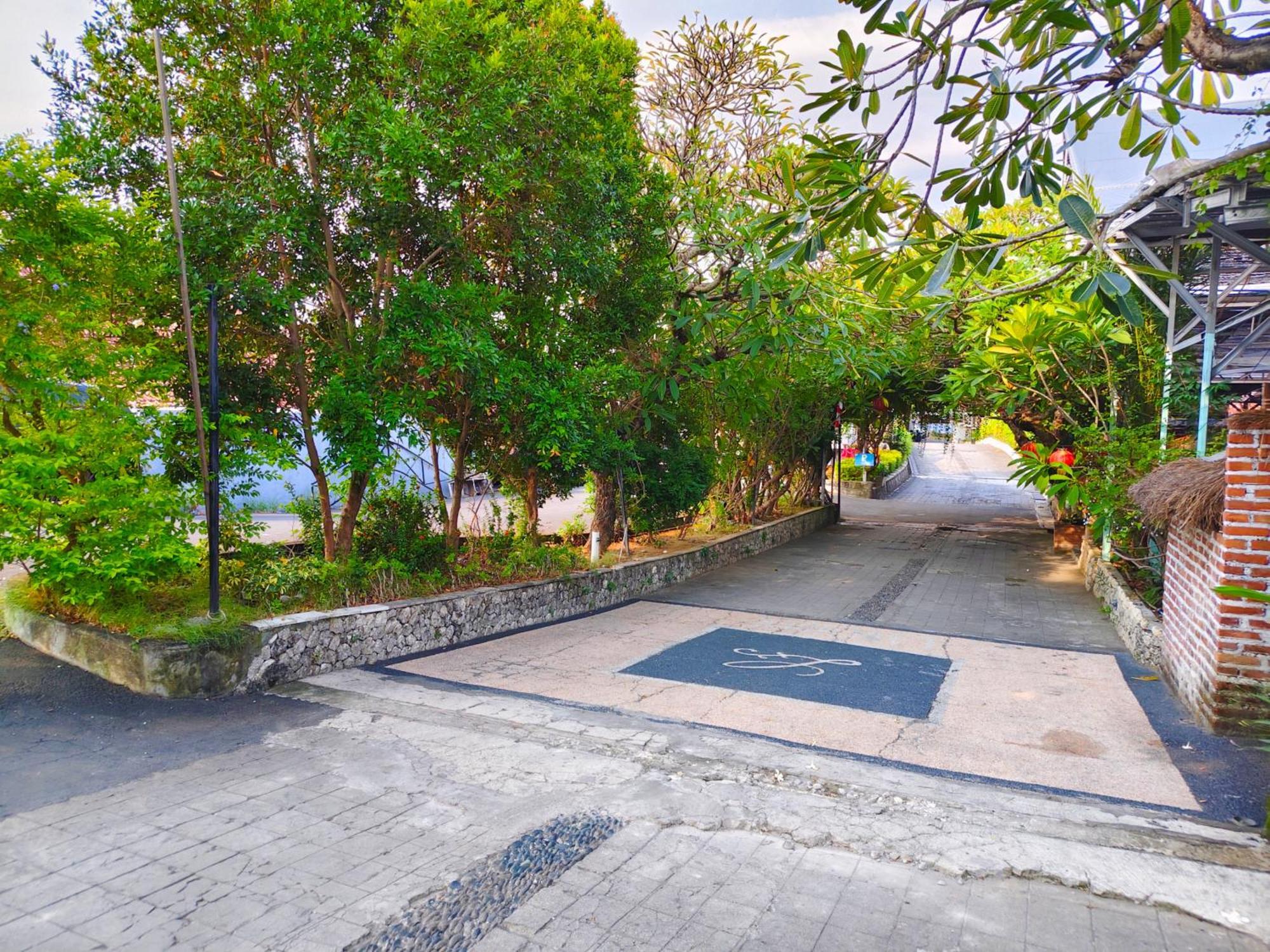 Private Pool Villas Kuta  Bagian luar foto